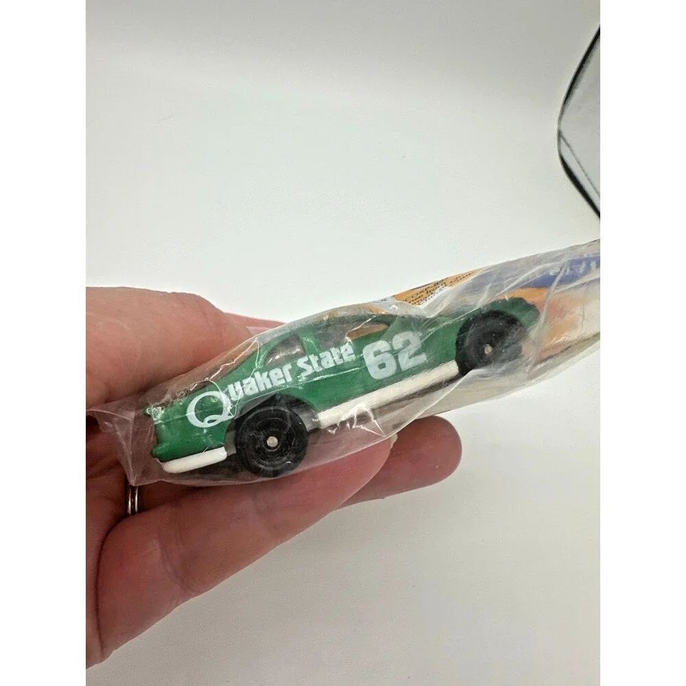 1993‎ McDonald's Hot Wheels Quaker State Racer #62 – Sealed Vintage